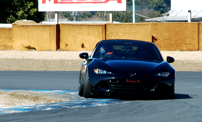 r1gp-2017-nd-001.jpg